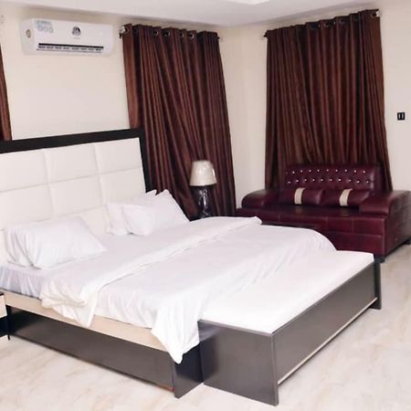City Nest Hotel Ogombo 외부 사진