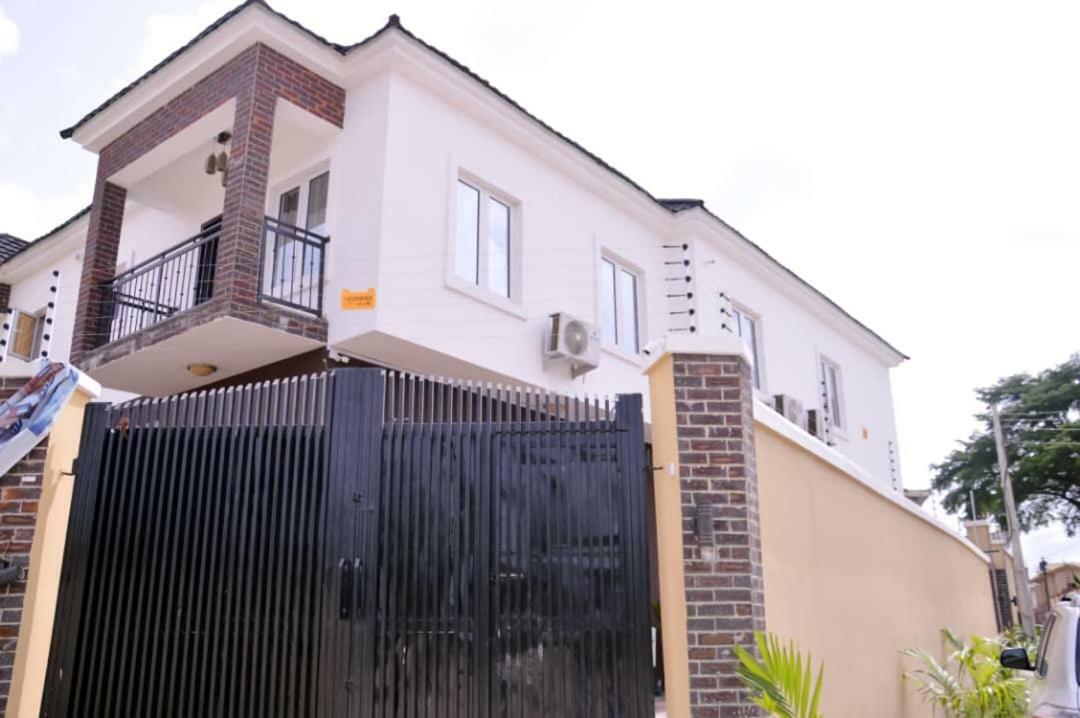 City Nest Hotel Ogombo 외부 사진